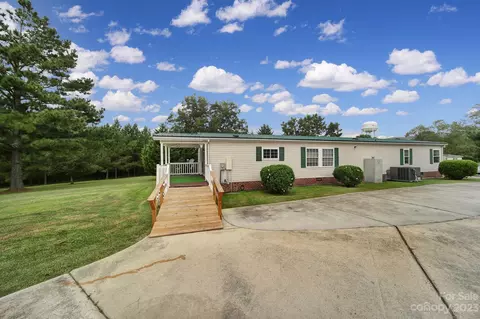 490 Belk St, Lancaster, SC 29720