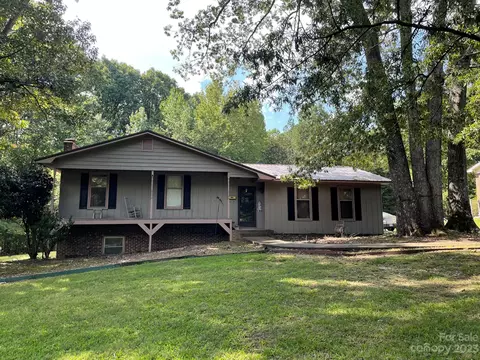 716 Carson St, Troy, NC 27371