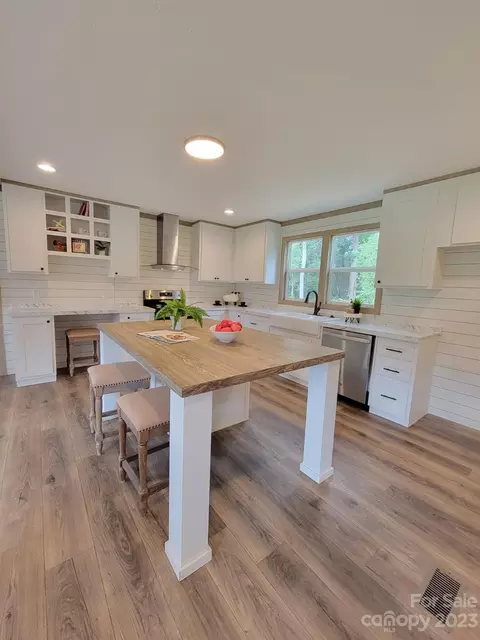 2049 Carpenter Square Rd, Crouse, NC 28033 photo 7