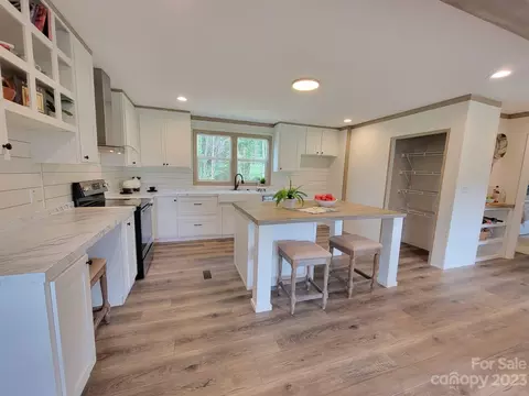 2049 Carpenter Square Rd, Crouse, NC 28033 photo 6