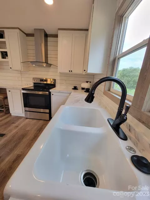 2049 Carpenter Square Rd, Crouse, NC 28033 photo 8