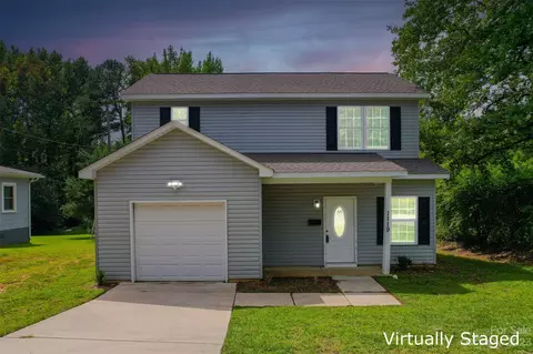 1119 Montcalm St, Charlotte, NC 28208