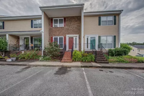 1943 Lancer Ct, Gastonia, NC 28054