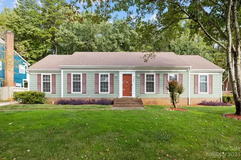 7706 Blythwood Ln, Charlotte, NC 28227