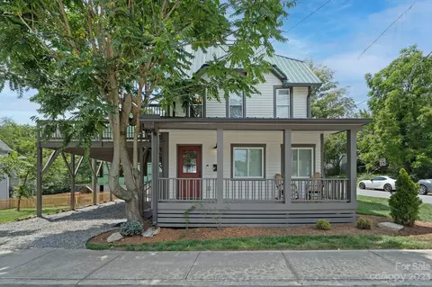 55 Mount Clare Ave, Asheville, NC 28801