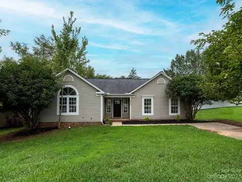 5423 Timbertop Ln, Charlotte, NC 28215