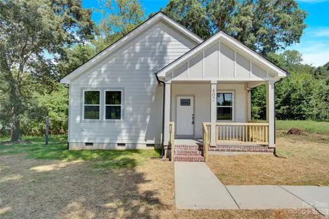 802 Wilmington Ave, Statesville, NC 28677