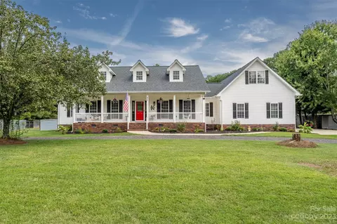 422 Old Mountain Rd, Statesville, NC 28677