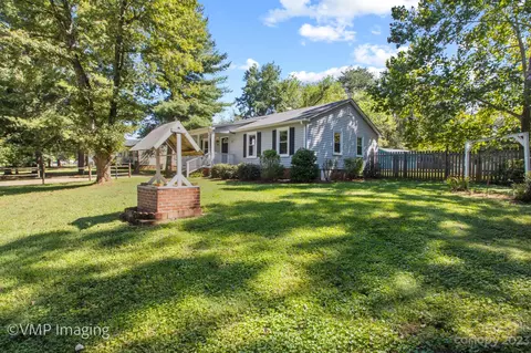 313 Cedar Dr, Salisbury, NC 28147 photo 4