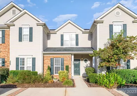 9466 Kimmel Ln, Charlotte, NC 28216