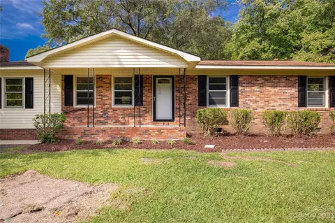 2826 Robert Allen Rd, Lancaster, SC 29720 photo 2