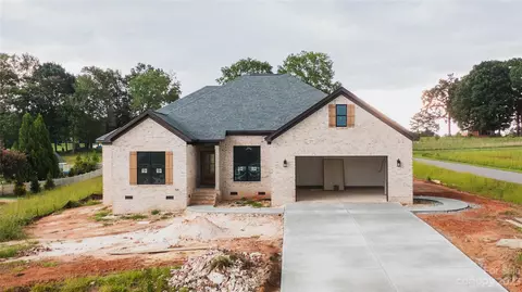 104 Winfield Pl, Statesville, NC 28625