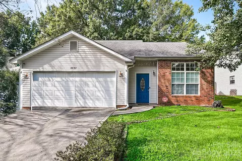 2232 Mancke Dr, Rock Hill, SC 29732