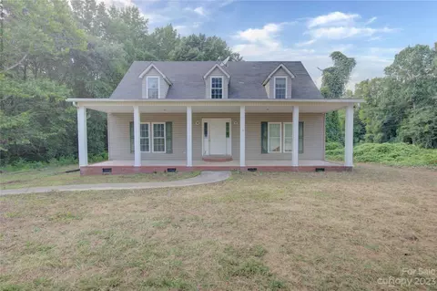123 Harmony Trl, Gastonia, NC 28056
