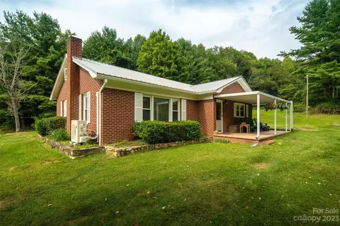 1472 E Mill Creek Rd, Todd, NC 28684 photo 3