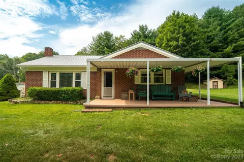 1472 E Mill Creek Rd, Todd, NC 28684 photo 2