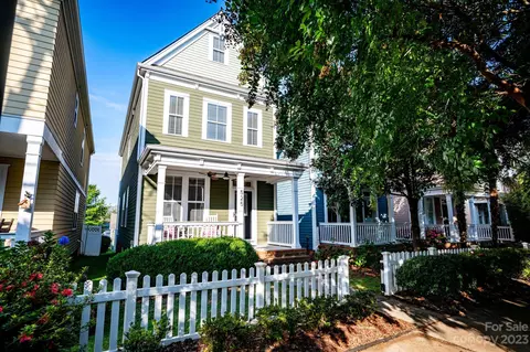 525 Jetton St, Davidson, NC 28036
