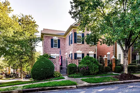 203 Caldwell Ln, Davidson, NC 28036