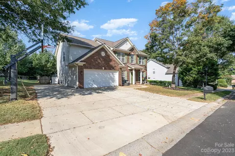 1002 Sebastian Ct, Indian Trail, NC 28079