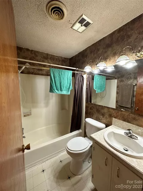 1227 Winston St, Conover, NC 28613 photo 15