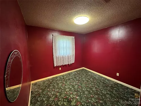 1227 Winston St, Conover, NC 28613 photo 10