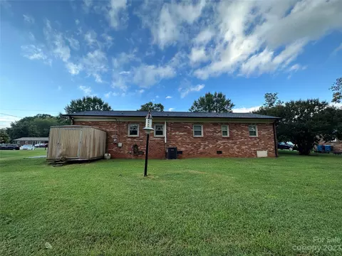1227 Winston St, Conover, NC 28613 photo 17