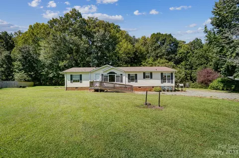 12376 Ritchie Rd, Midland, NC 28107 photo 2