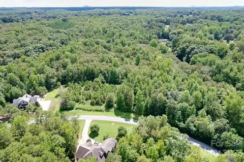 16 River Birch Dr, Iron Station, NC 28080
