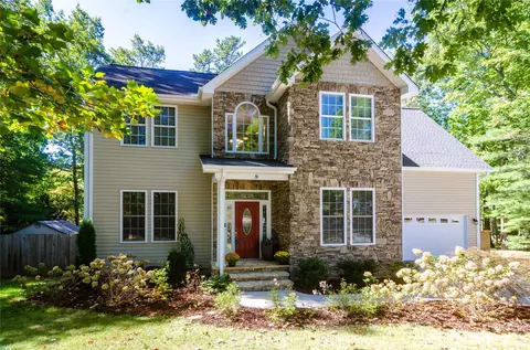 9 Rutledge Rd, Fletcher, NC 28732