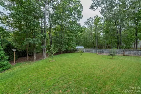 9 Rutledge Rd, Fletcher, NC 28732 photo 4