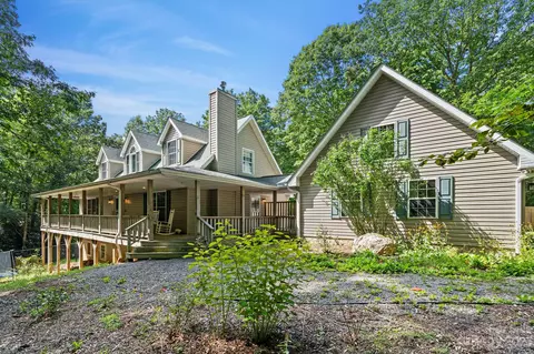 42 Bear Trl, Fairview, NC 28730