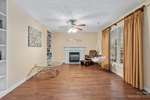 42 Bear Trl, Fairview, NC 28730 photo 19