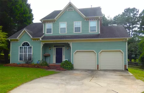 9726 Little River Ct, Matthews, NC 28105