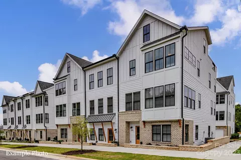 2306 Chamberlain 6 Ave #6, Charlotte, NC 28208