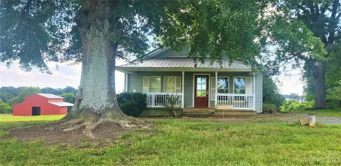 251 Churchview Dr, Lawndale, NC 28090