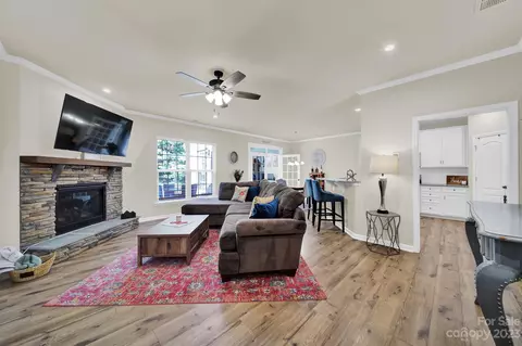 2016 Auburn Leaf Ct, Indian Land, SC 29707