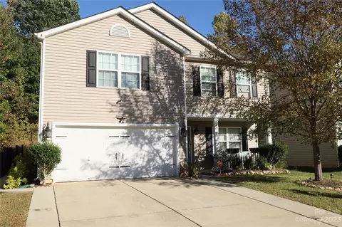 9516 Eagle Feathers Dr, Charlotte, NC 28214