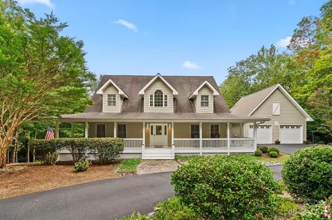 40 Black Walnut Ln, Pisgah Forest, NC 28768