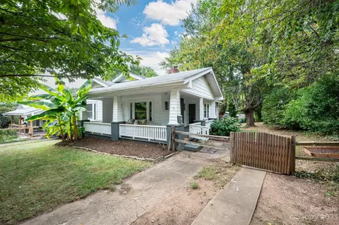 9 Covington St, Asheville, NC 28806