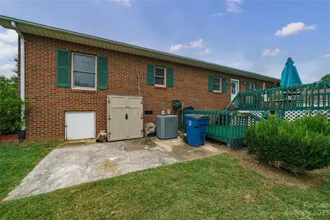 3 Daniel Cir, Granite Falls, NC 28630 photo 24