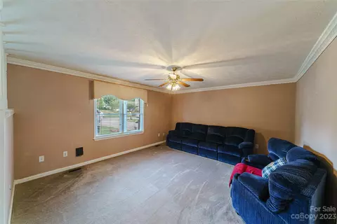 3 Daniel Cir, Granite Falls, NC 28630 photo 2