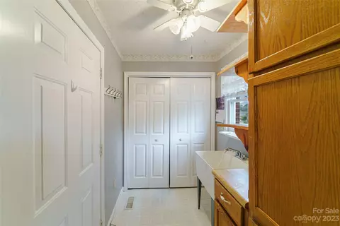 3 Daniel Cir, Granite Falls, NC 28630 photo 8