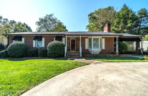 608 Brady Ave, Newton, NC 28658