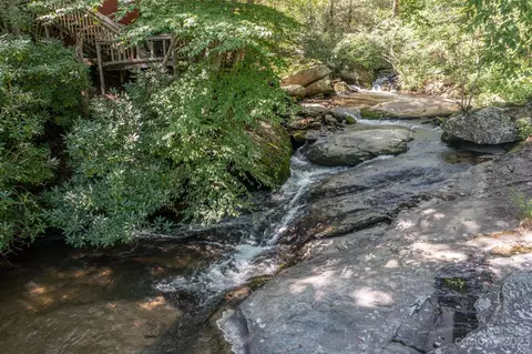 2680 Lower Flat Creek Rd, Black Mountain, NC 28711