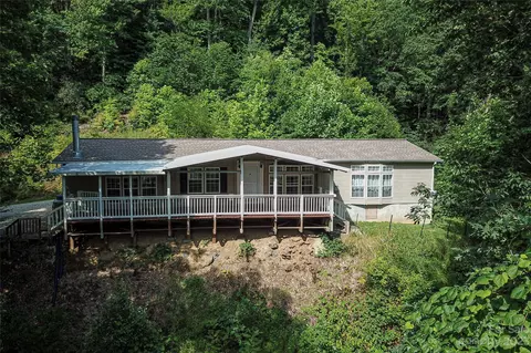 918 Jack Branch Rd, Robbinsville, NC 28771