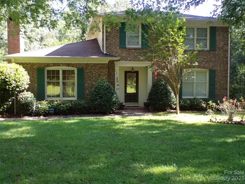 180 Celeste Estates 8 Rd #8, Statesville, NC 28677