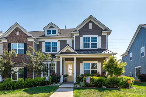 11434 Founders Park Ln, Pineville, NC 28134