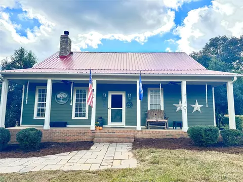 1008 Mount Pleasant Church Rd, Mooresboro, NC 28114