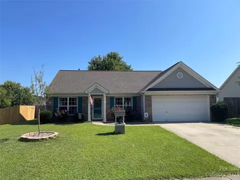 1735 Heathland Dr, Rock Hill, SC 29730