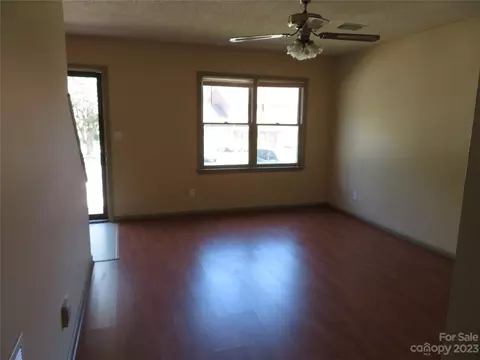 102 Brandywine Ne E3 Dr NE #E3, Conover, NC 28613 photo 2